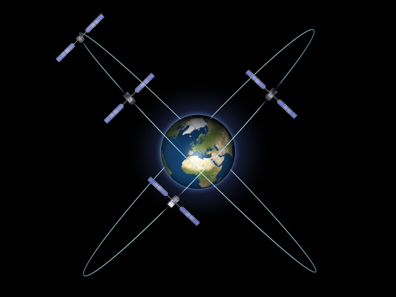 Les 4 premiers satellites du système Galileo en orbite. Crédits : ESA - P. Carril.